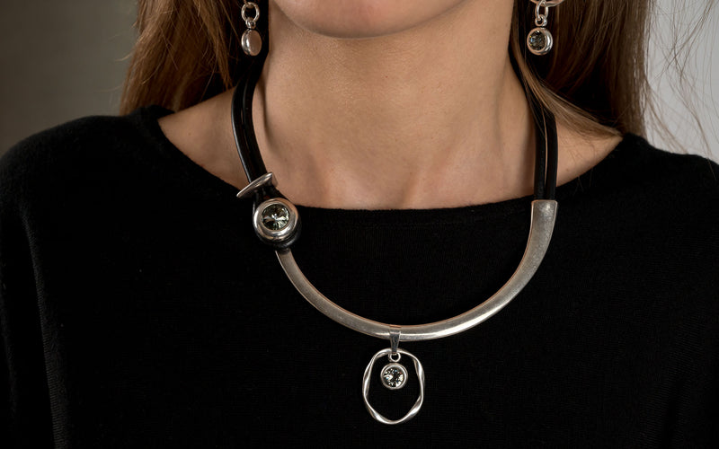 Choker necklace with Swarovski crystal KN-1007​